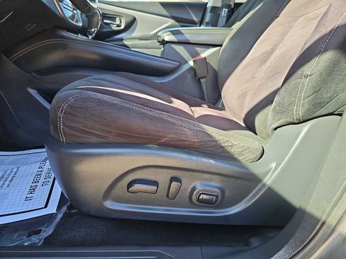Used 2020 Nissan Murano SV image 21