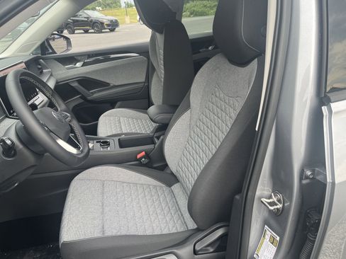 New 2025 Volkswagen Tiguan S image 16