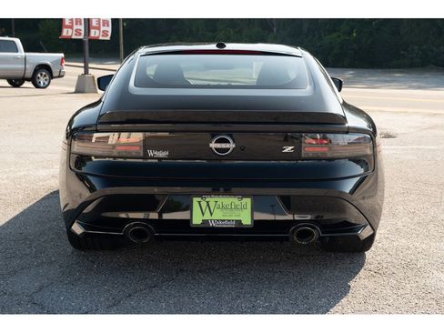 Used 2023 Nissan Z w/ Floor Mat Package (L93) RWD image 7