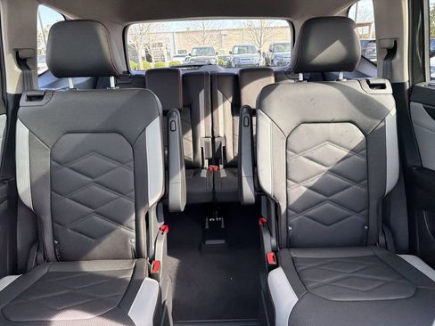 New 2026 Volkswagen Atlas Peak Edition AWD/4WD image 32