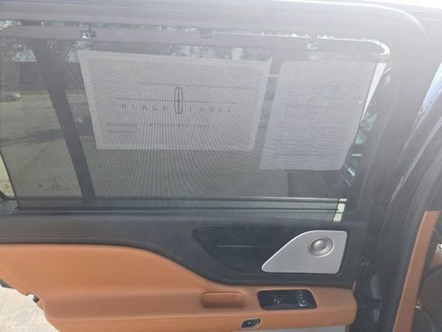 Certified 2024 Lincoln Aviator Black Label AWD/4WD image 31