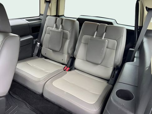 Used 2019 Ford Flex SEL w/ Equipment Group 202A AWD/4WD image 16
