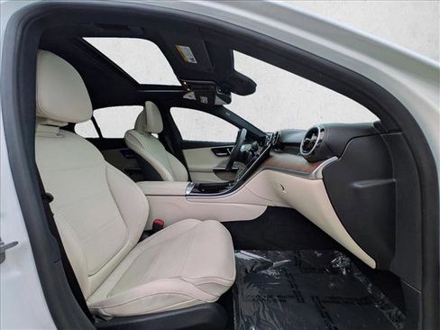 Used 2024 Mercedes-Benz C 300 Sedan image 21
