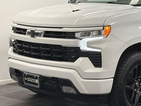 Used 2024 Chevrolet Silverado 1500 RST w/ Convenience Package II AWD/4WD image 2