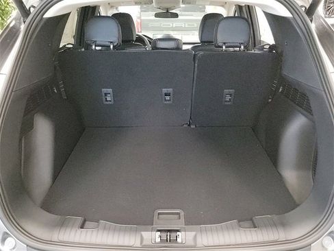 New 2025 Ford Escape SE image 16