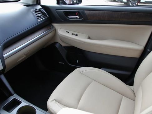 Used 2016 Subaru Outback 3.6R Limited image 28