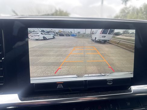 Used 2025 GMC Sierra 1500 Elevation image 16