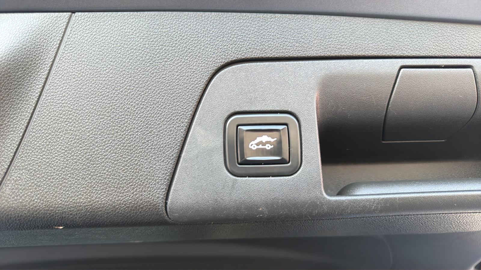 Used 2021 Buick Envision Essence AWD/4WD image 27
