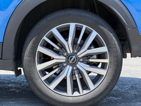 Used 2024 Nissan Kicks SR FWD image 3
