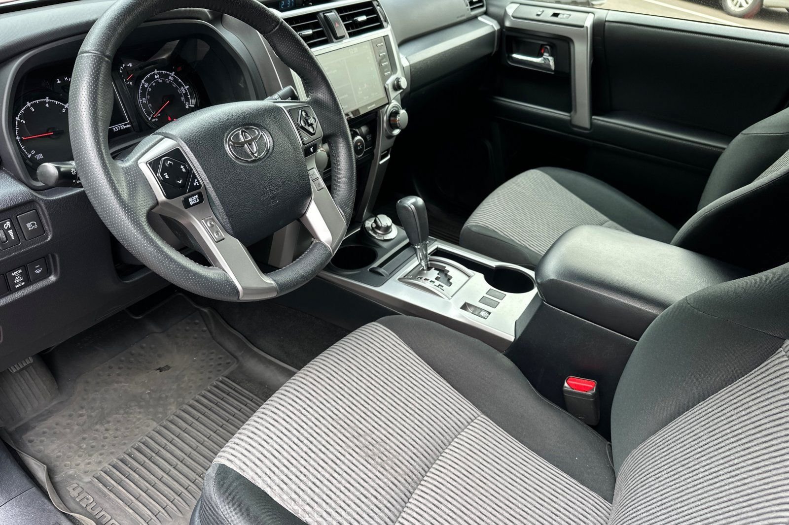 Used 2024 Toyota 4Runner SR5 AWD/4WD image 10