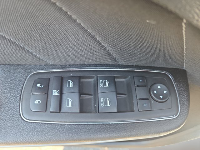 Used 2023 Dodge Charger SXT RWD image 17