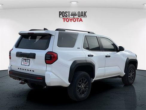 New 2026 Toyota 4Runner SR5 image 7