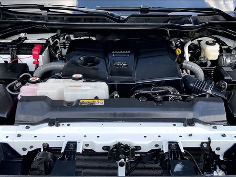 Used 2025 Toyota Tundra SR w/ SR Tow Package image 31