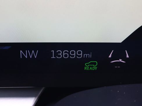 Certified 2024 Cadillac Lyriq Luxury image 34