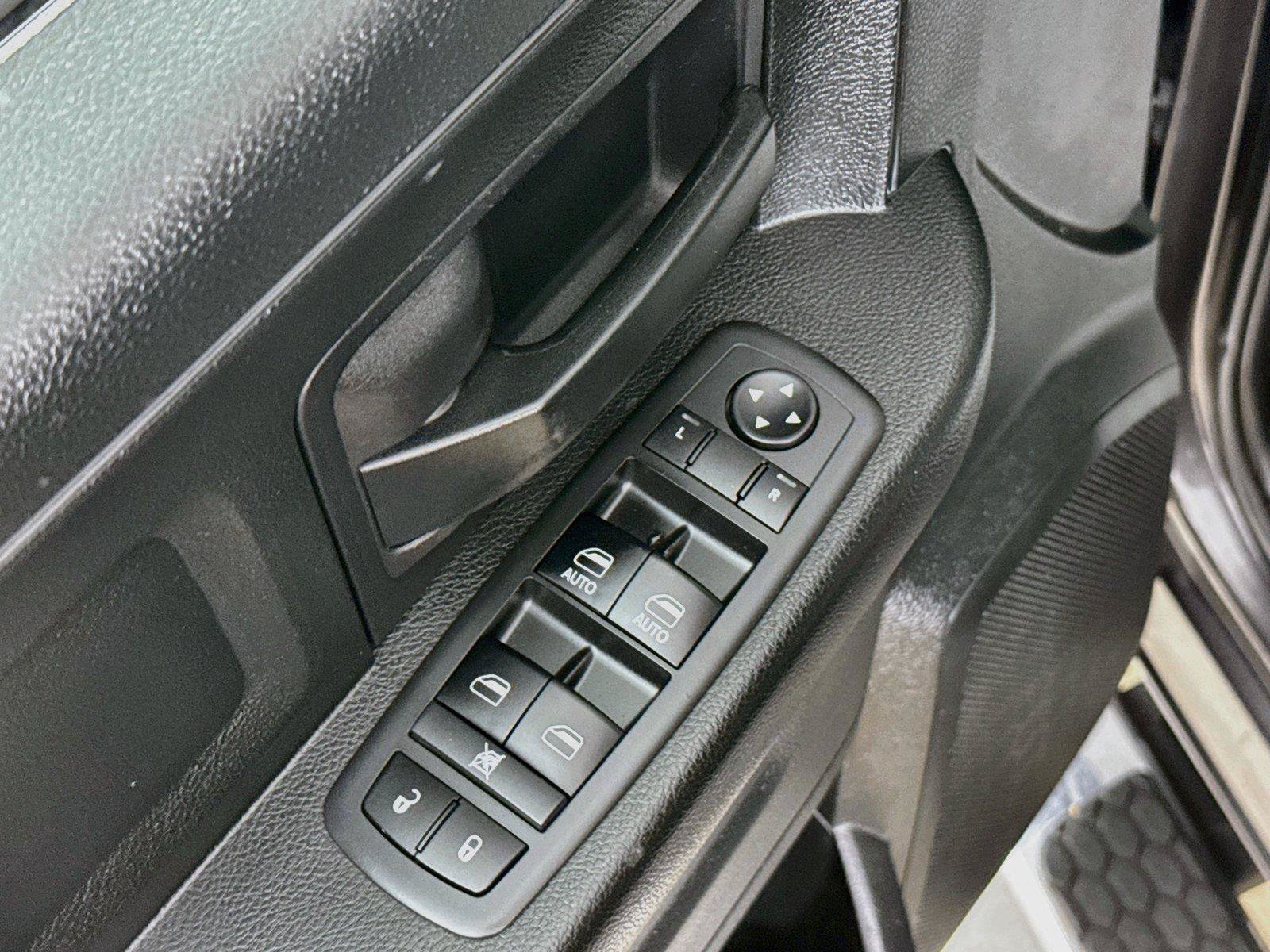 Used 2018 RAM 1500 Express w/ Express Value Package AWD/4WD image 18