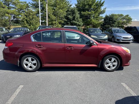 Used 2010 Subaru Legacy 2.5i AWD/4WD image 30