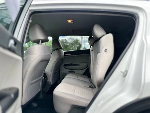 Used 2018 Kia Sportage LX w/ LX Popular Package AWD/4WD image 19