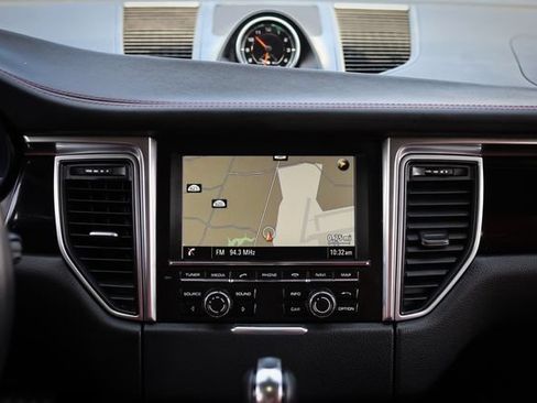 Used 2015 Porsche Macan S AWD/4WD image 43