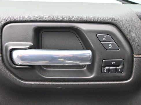 Used 2021 GMC Sierra 1500 AT4 w/ AT4 Premium Package AWD/4WD image 11