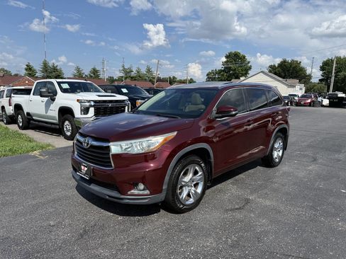 Used 2014 Toyota Highlander Limited AWD/4WD image 3