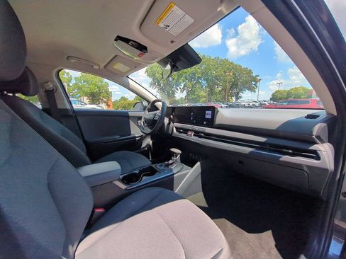 Used 2025 Kia K4 FWD image 31