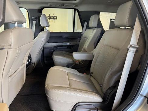 Certified 2021 Ford Expedition XLT image 28