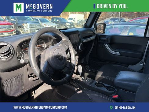 Used 2014 Jeep Wrangler Sahara w/ Dual Top Group image 7