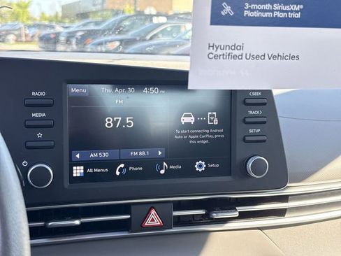 Used 2025 Hyundai Elantra SE FWD image 16