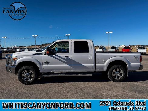Used 2011 Ford F250 Lariat w/ Lariat Interior Pkg image 2