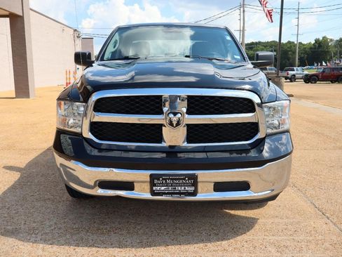 Used 2024 RAM 1500 Classic SLT AWD/4WD image 9