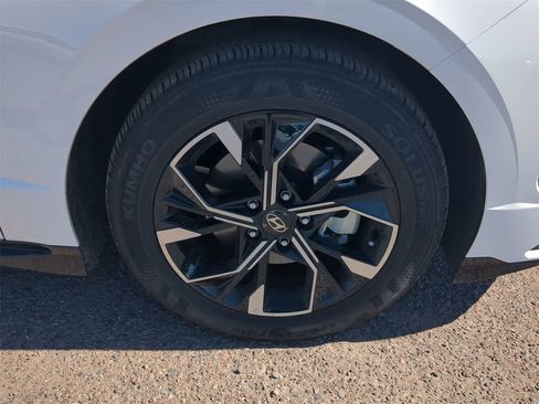 New 2025 Hyundai Sonata SEL image 9