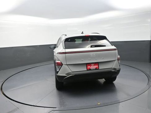 Used 2025 Hyundai Kona SEL AWD/4WD image 54
