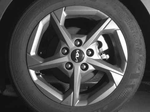 Used 2025 Kia K4 FWD image 14