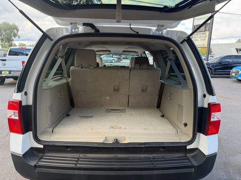 Used 2011 Ford Expedition EL XL w/ HD Trailer Tow Pkg image 11