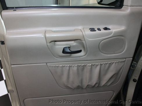 Used 2000 Ford E-150 and Econoline 150 E-150 Recreational image 11