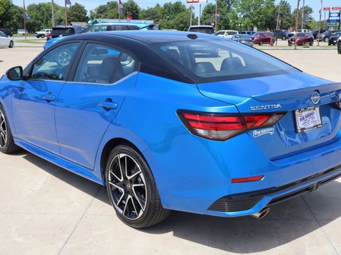 Used 2024 Nissan Sentra SR w/ SR Premium Package FWD image 7