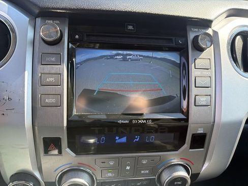 Used 2018 Toyota Tundra Limited w/ Limited Premium Package AWD/4WD image 15