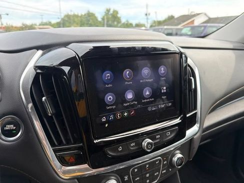 Used 2020 Chevrolet Traverse LT w/ Driver Confidence II Package AWD/4WD image 11