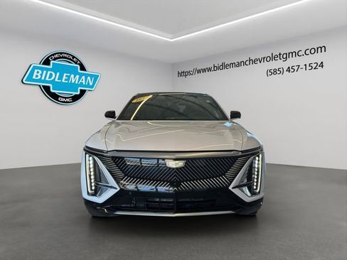 Used 2024 Cadillac Lyriq Luxury w/ LPO, Floor Liner Package image 2
