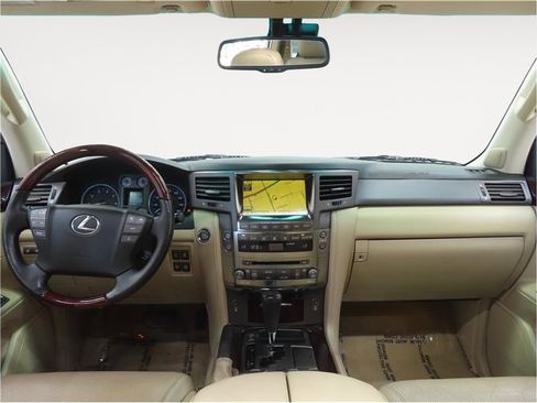 Used 2011 Lexus LX 570 4WD image 13