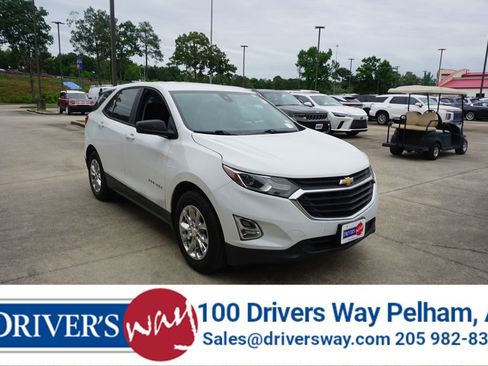 Used 2020 Chevrolet Equinox LS w/ LS Convenience Package FWD image 1