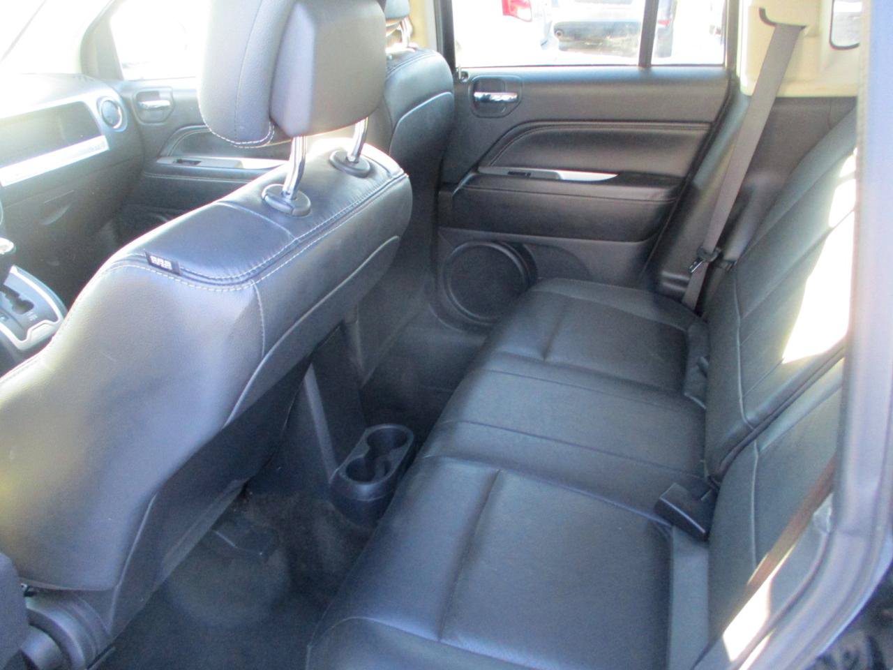 Used 2017 Jeep Compass High Altitude AWD/4WD image 11
