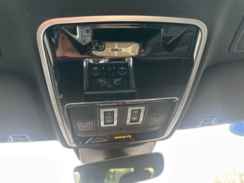 Used 2020 Land Rover Range Rover Sport HST image 25
