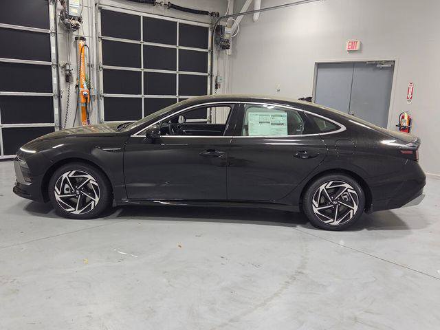 New 2026 Hyundai Sonata SEL FWD image 4