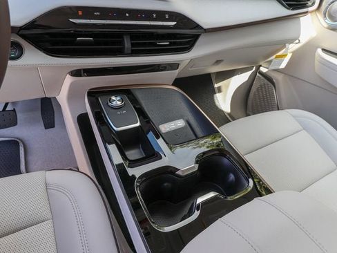 New 2026 Buick Enclave Avenir w/ Super Cruise Package FWD image 21