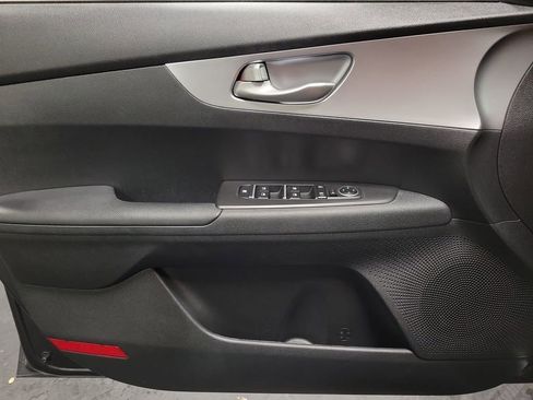 Used 2022 Kia Forte Sedan FWD image 22