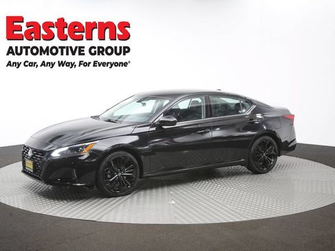 Used 2024 Nissan Altima 2.5 SR FWD image 58