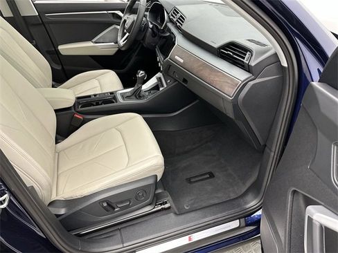 Used 2025 Audi Q3 2.0T Premium Plus w/ Premium Plus Package image 25