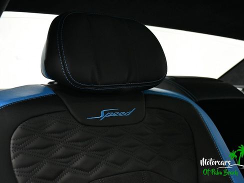 Used 2025 Bentley Flying Spur Plug-In Hybrid image 53