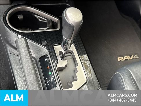 Used 2017 Toyota RAV4 Limited image 37